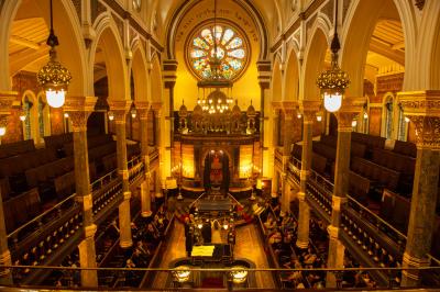Jewish wedding New West End Synagogue